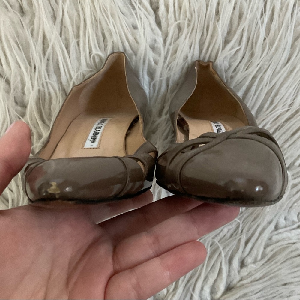 Manolo Blahnik Brown Gray Taupe Patent Leather Cutout Accent Heels EUC Size 36 - Picture 4 of 9